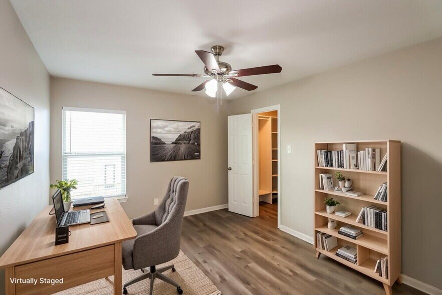 Building Photo - 974 Oak Falls Dr