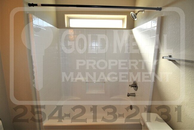 Building Photo - 1017 S 9th St