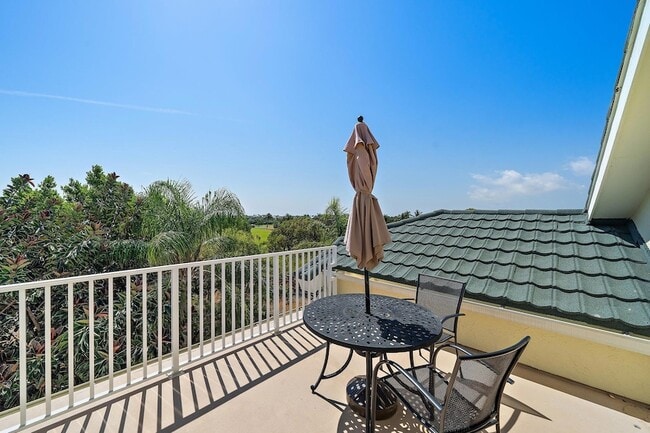 Building Photo - 860 Bella Vista Ct S