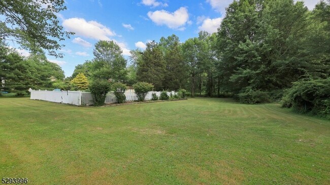Building Photo - 158 Mountainview Rd