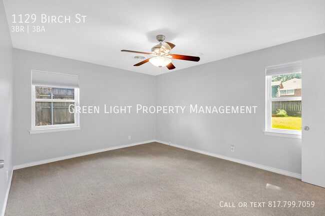 Building Photo - 1129 Birch St