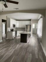 Building Photo - 1611 E 18th Ave