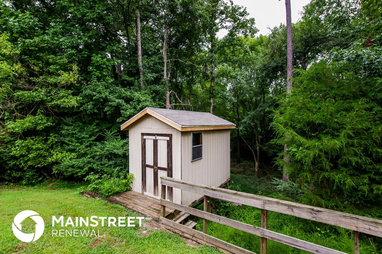 Building Photo - 13701 Dealtry Ln