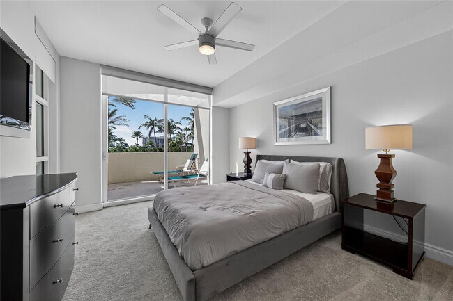 Building Photo - 3700 S Ocean Blvd