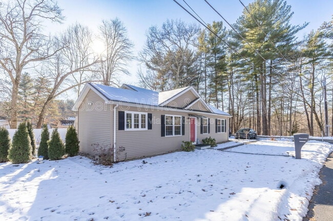 Building Photo - 3 Granbrook Park Rd