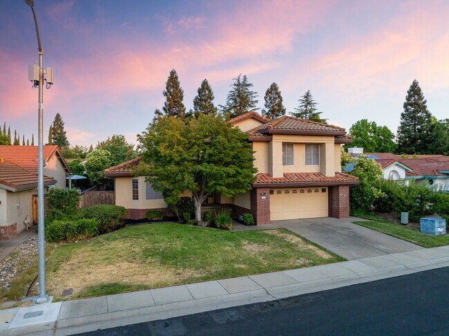 Building Photo - 1451 Lorimer Way
