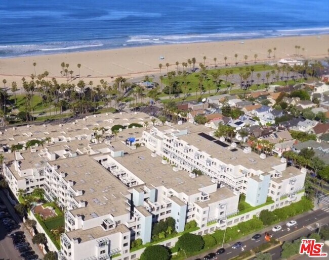 Building Photo - 110 Ocean Park Blvd