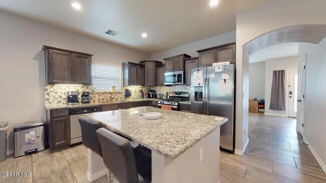 Building Photo - 3270 Mansour Farah St
