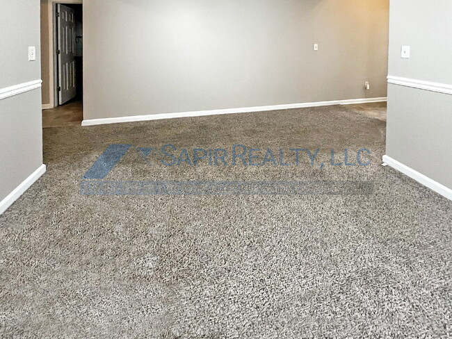 Building Photo - 5042 Cottage Grove Pl