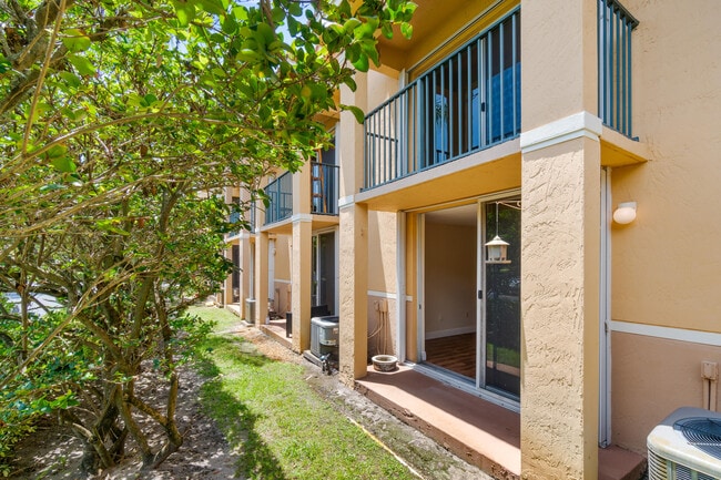 Building Photo - 600 Scotia Dr