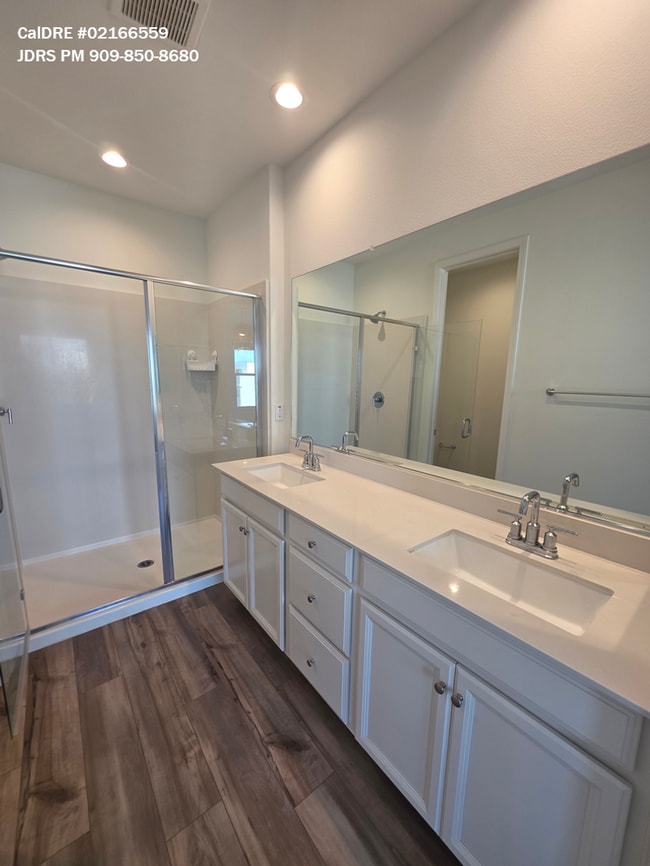 Building Photo - Irvine 2 Bedroom Condo