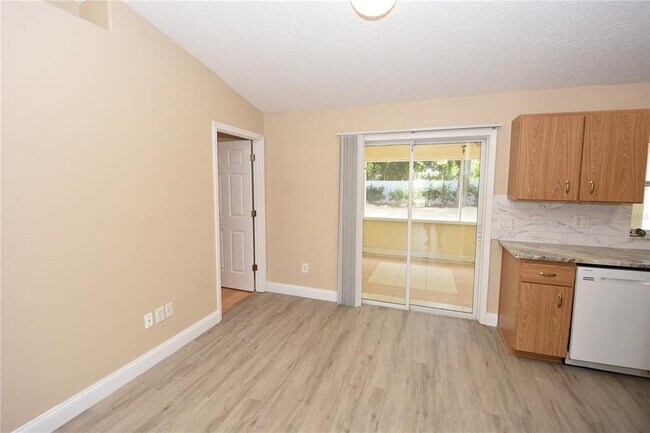 Building Photo - 16 Richland Ln