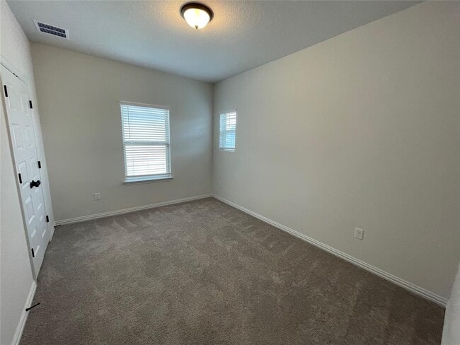Building Photo - 12906 Stanford Dr