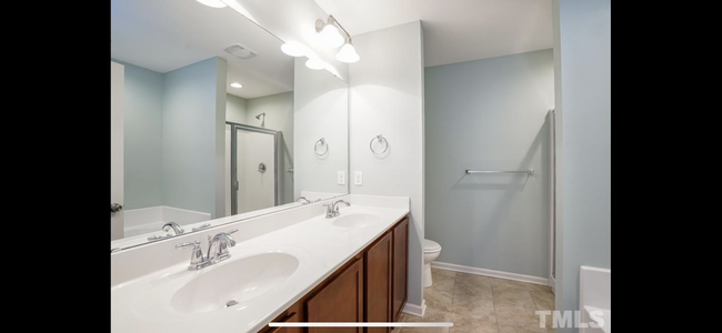 Building Photo - 407 Stone Flower Ln