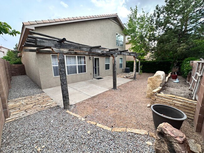Building Photo - 7419 Desert Eagle Rd NE