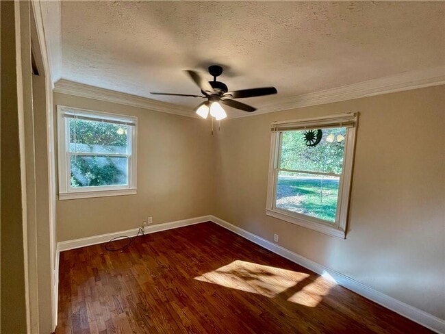 Building Photo - 21 Opal St