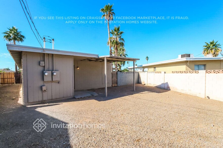 Building Photo - 1065 N Wedgewood Dr
