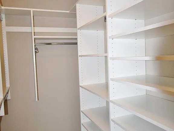 Building Photo - 5555 NW Pine Trail Cir