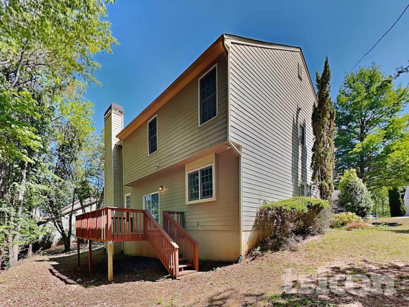 Building Photo - 1013 Chatsworth Ln