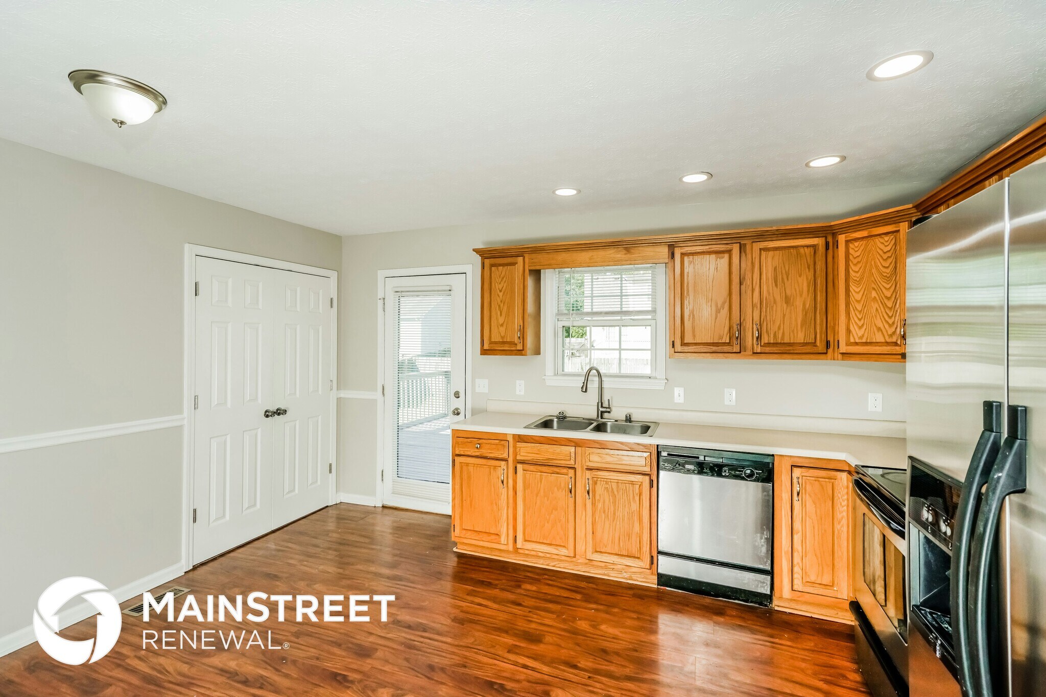 Building Photo - 8906 Greenmoore Dr