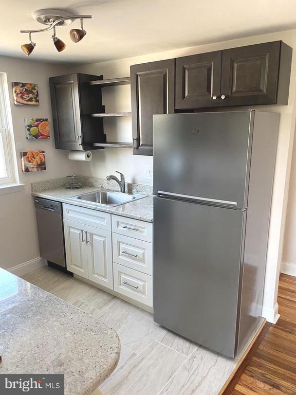 Building Photo - 104 Clement Rd