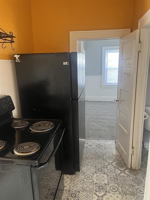 Building Photo - 3 Bedroom Near Irvington-Emerson Heights