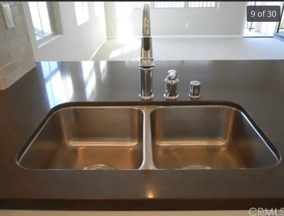 Building Photo - 90 Rose Arch