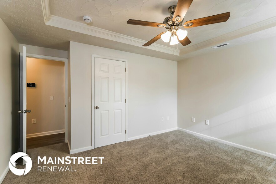 Building Photo - 1800 Field Dr