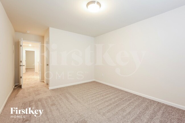 Building Photo - 427 Stonefence Dr