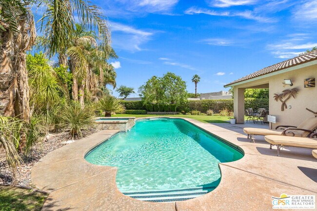 Building Photo - 78150 Calico Glen Dr