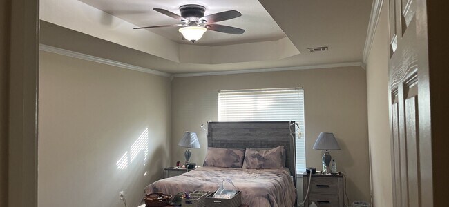Building Photo - Great location!  3 Bedroom 2 bath