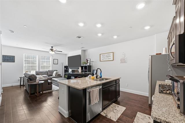 Building Photo - 3544 Thistlewood Dr