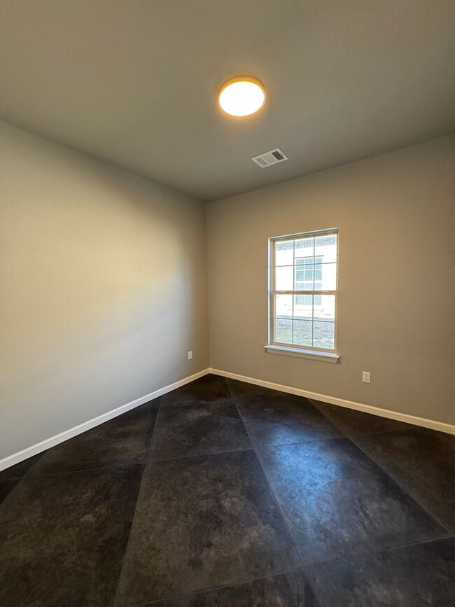 Building Photo - Brand New Construction 4/2/2 Beacon Pointe...