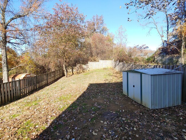 Building Photo - 240 Ternwing Dr