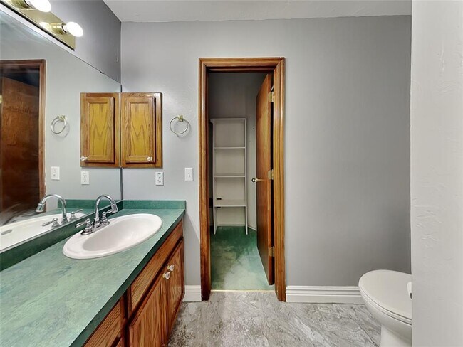 Building Photo - 8213 NW 84th St