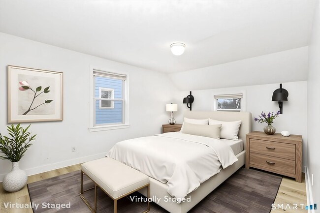 Building Photo - 783 Quaker Ln S