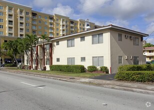 Building Photo - 1410 SW 37th Ave