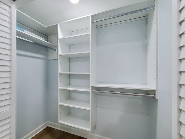 Building Photo - Minutes from Downtown Greenville in a Beau...