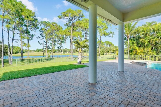 Building Photo - 11985 Carnegie Pl