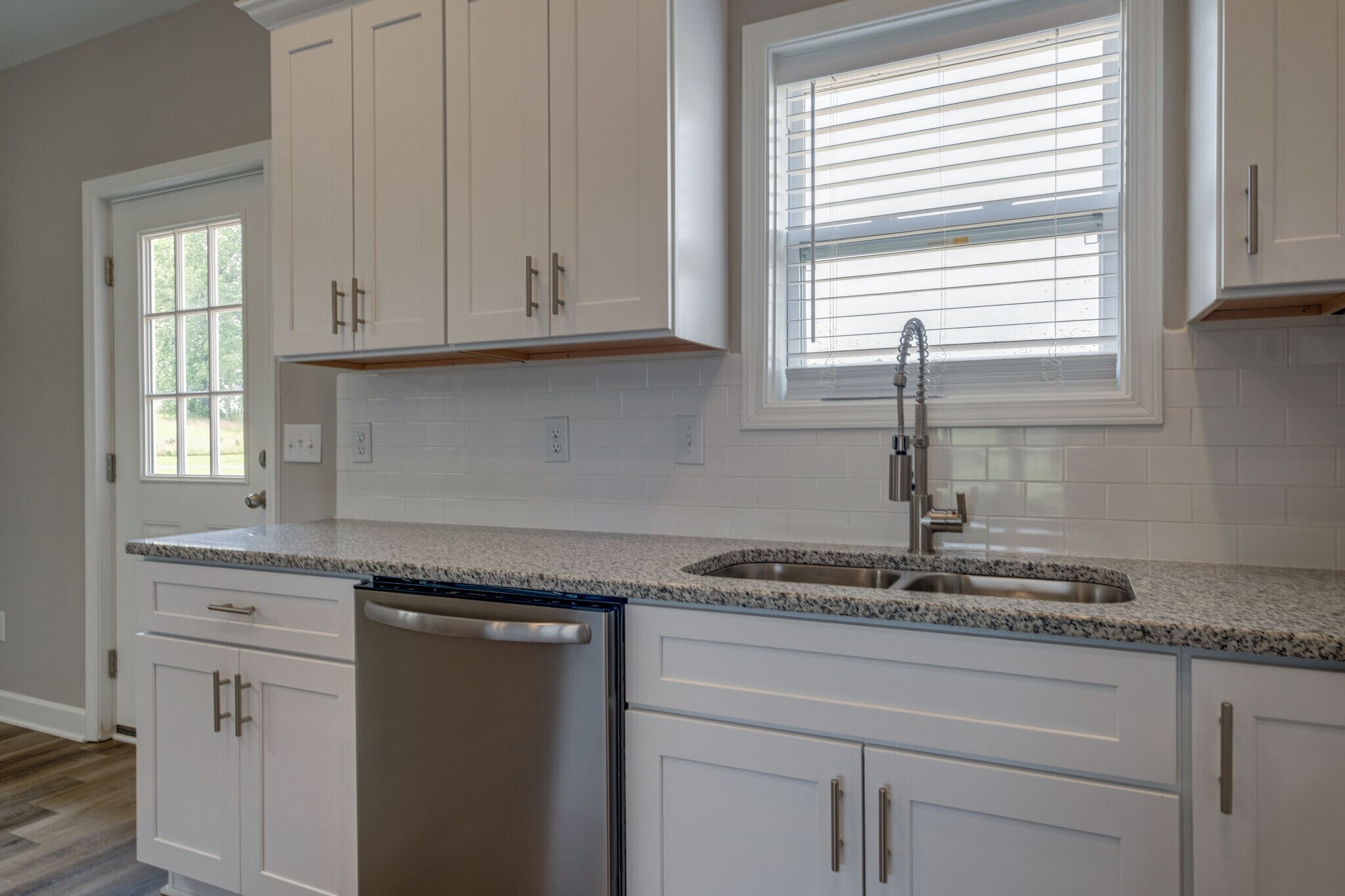 Building Photo - 648 S Tunnel Rd