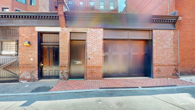 Building Photo - 281 Marlborough St