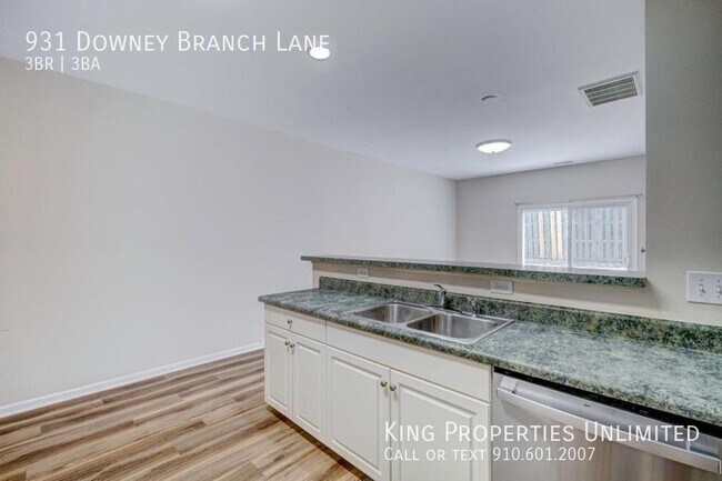 Building Photo - 931 Downey Branch Ln