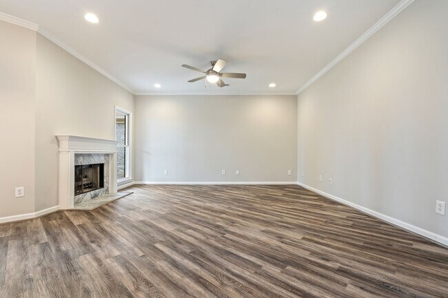 Building Photo - 1223 Berwick Rd