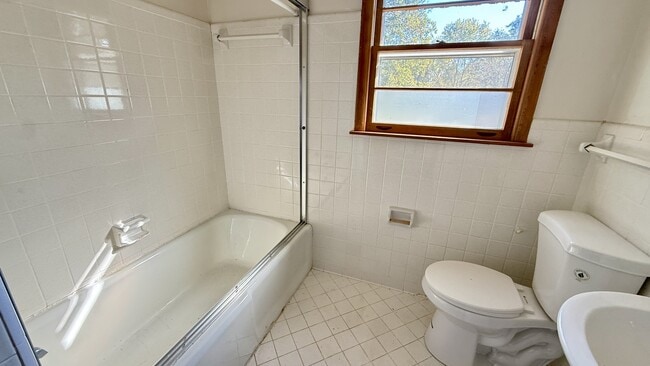 Building Photo - 6167 Wall Triana Hwy