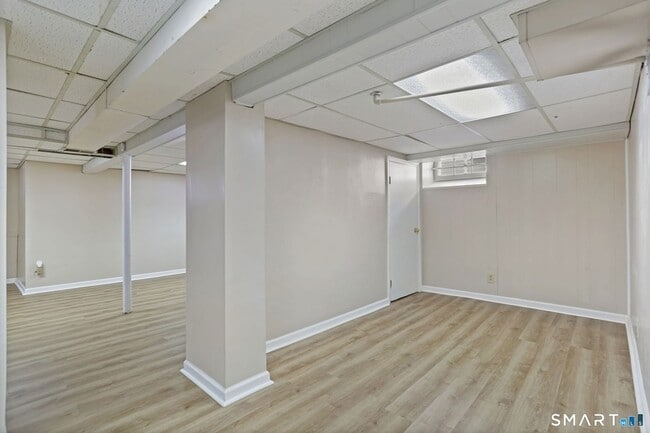 Building Photo - 62 Glenwood Ave