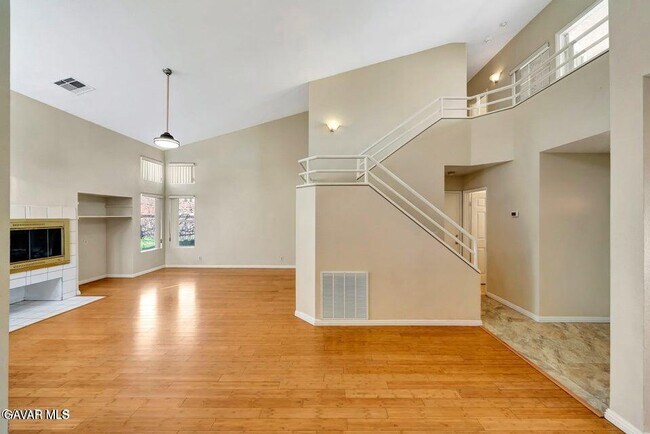 Building Photo - 2611 Redington St