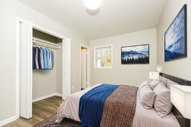 Building Photo - 3 bed / 2 bath ~ West Ashley Area, Move-in...