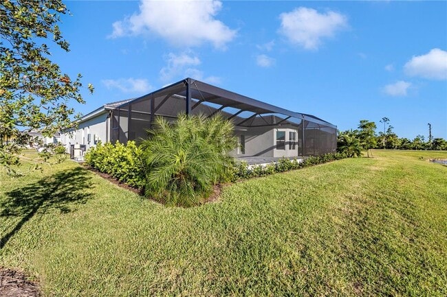 Building Photo - 12655 Wellen Golf St