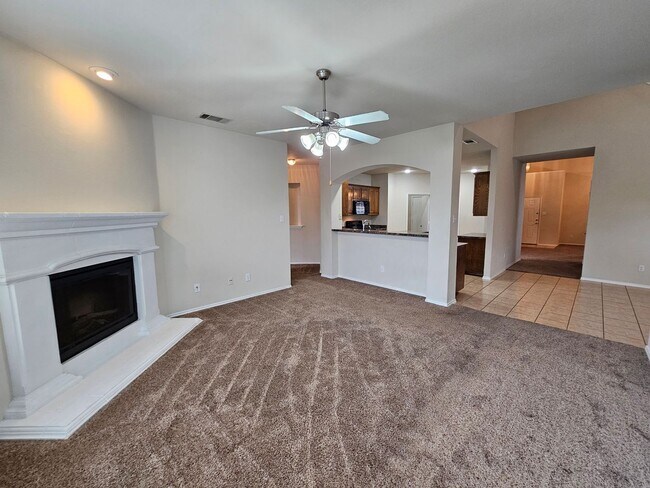 Building Photo - Available now ready for immediate move in