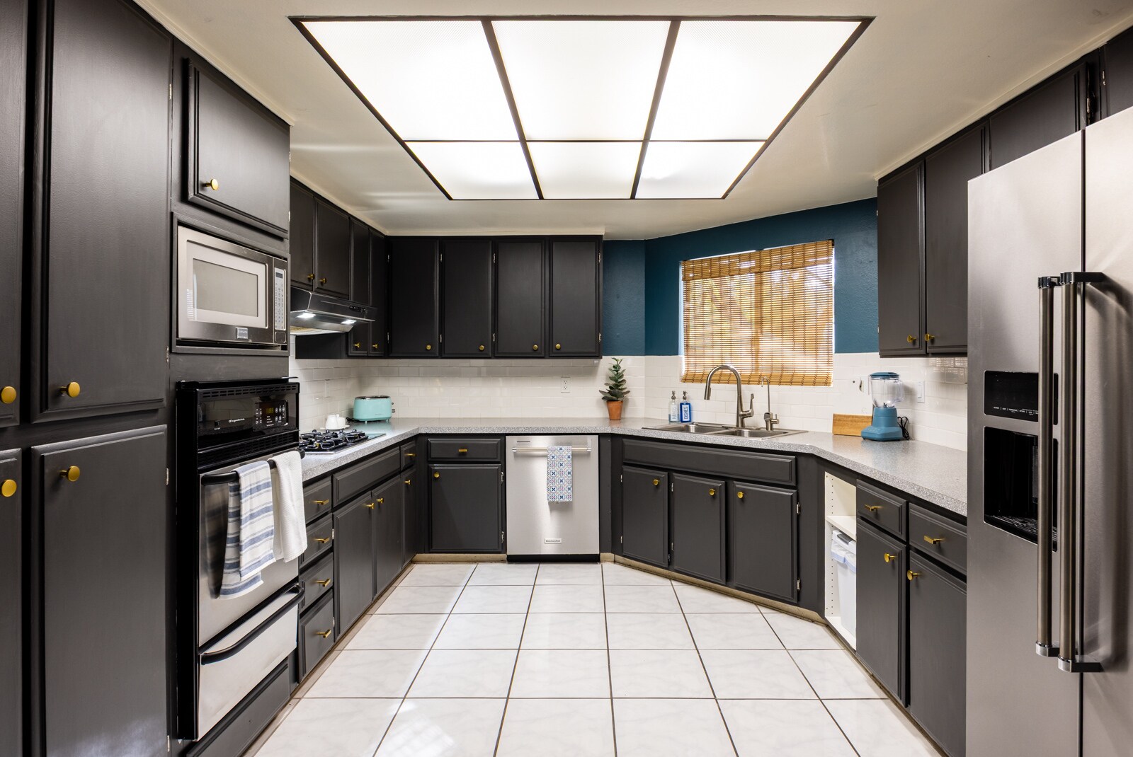 Building Photo - 3155 E Ramon Rd